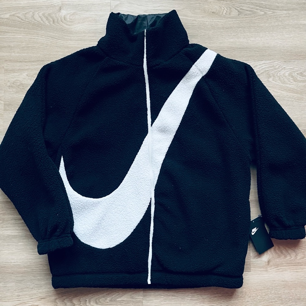 Nike Size XS Sportswear Women's Reversible Sherpa Swoosh Oversized Jacket